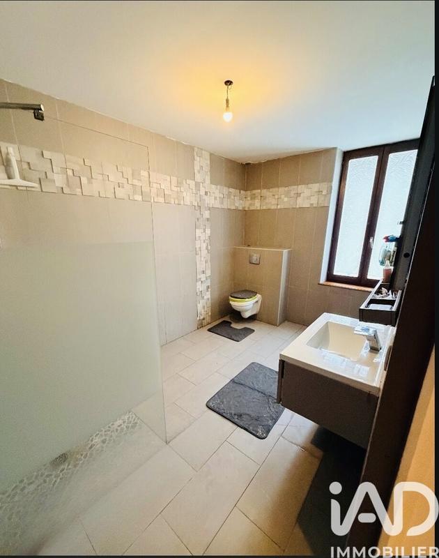 Maison - 97 m² - 6 pièces