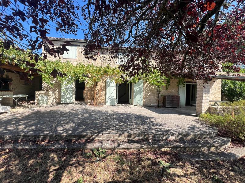 Maison - 140 m² - 5 pièces