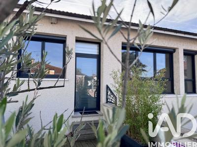 Appartement - 90 m² - 3 pièces