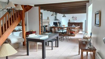 Propriété - 171 m² - 5 pièces