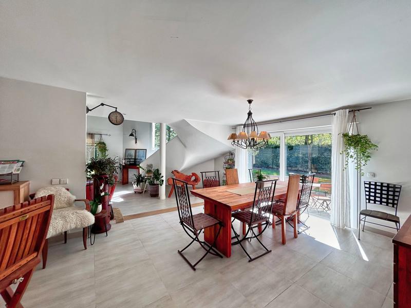 Maison ancienne - 216 m² - 8 pièces