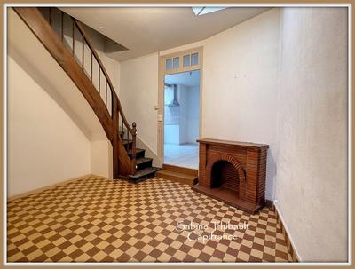 Immeuble - 145 m² - 8 pièces