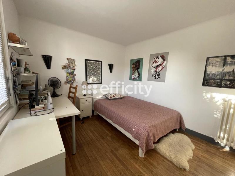 Pavillon - 130 m² - 5 pièces