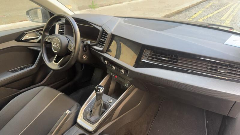 Audi A1 sportback 1.0 Tfsi 116 s-Tronic7 Design - Automatique