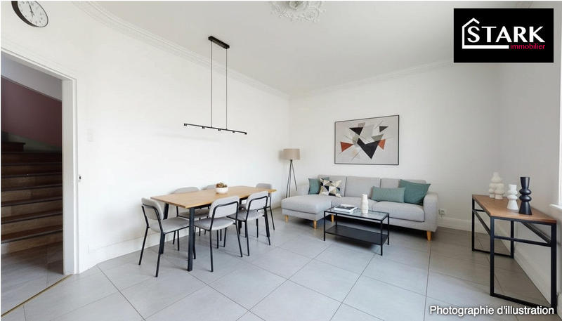 Maison - 90 m² - 5 pièces