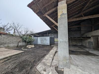 Maison - 150 m² - 2 pièces