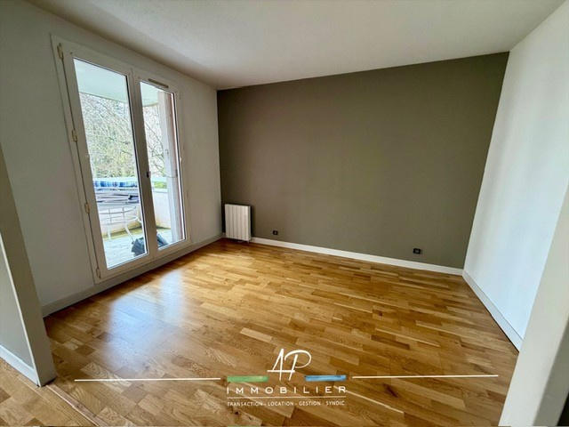 Appartement - 76 m² - 3 pièces