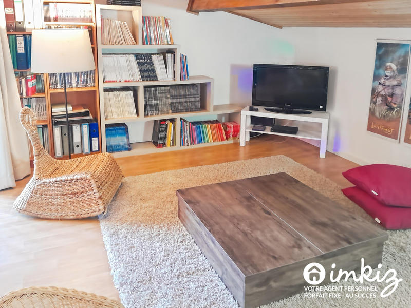 Maison - 252 m² - 8 pièces