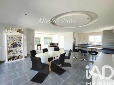 Maison - 147 m² - 5 pièces