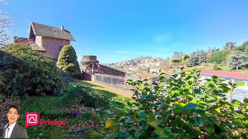 Maison - 320 m² - 14 pièces