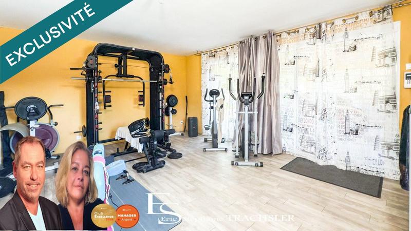 Maison - 220 m² - 9 pièces