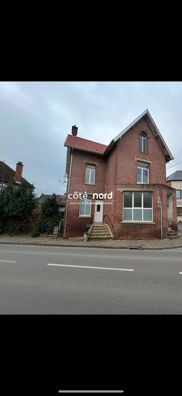 Maison - 170 m² - 8 pièces