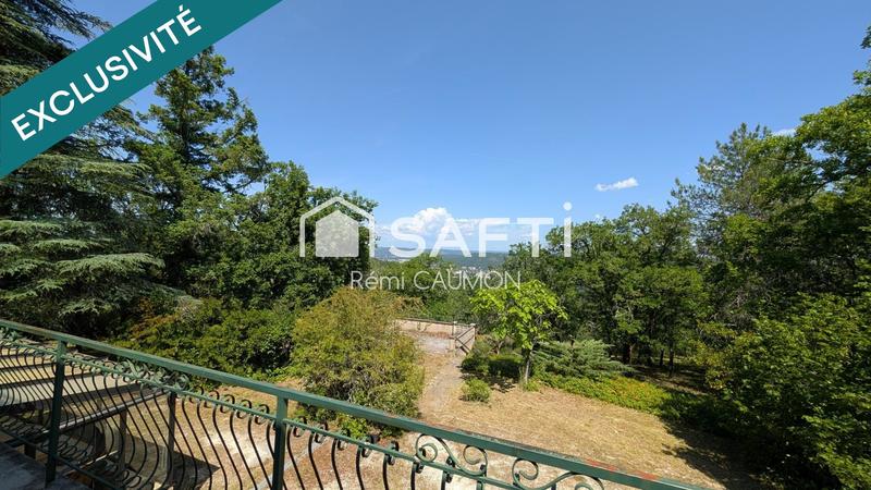 Maison - 92 m² - 6 pièces