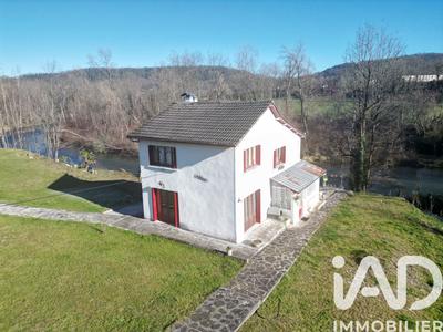 Maison - 86 m² - 4 pièces