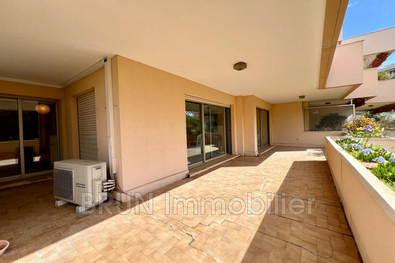 Appartement - 80 m² - 3 pièces