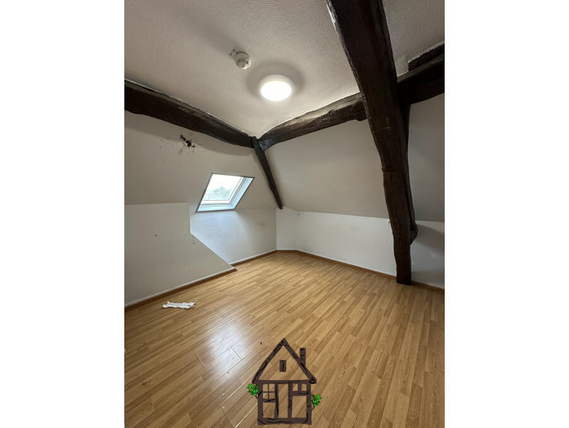 Maison - 308 m² - 23 pièces