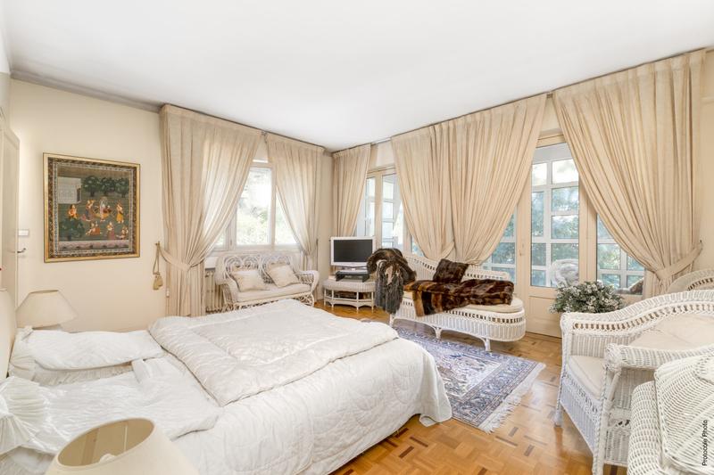 Villa - 270 m² - 7 pièces