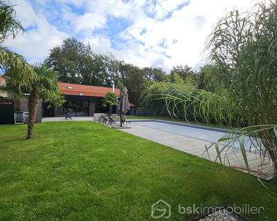 Maison - 180 m² - 6 pièces