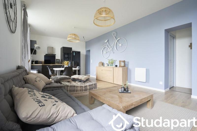 Chambre - 13 m² - 1 pièce