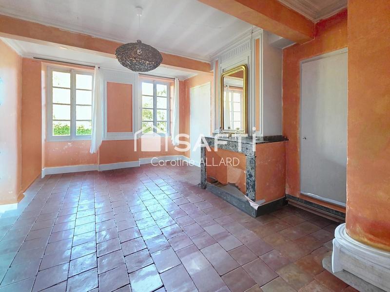 Maison - 332 m² - 15 pièces