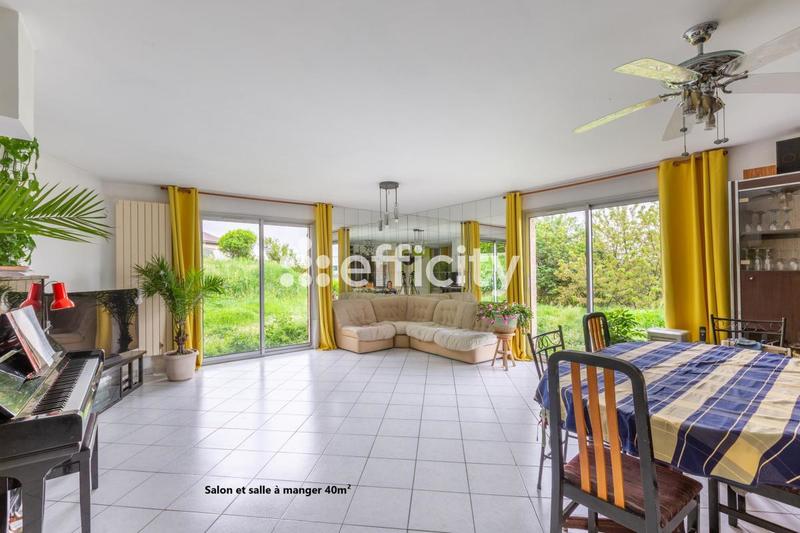 Maison - 120 m² - 6 pièces