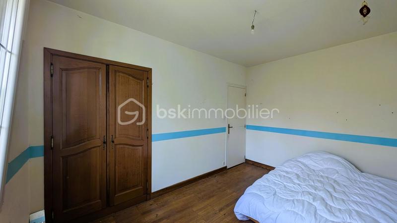 Pavillon - 140 m² - 5 pièces