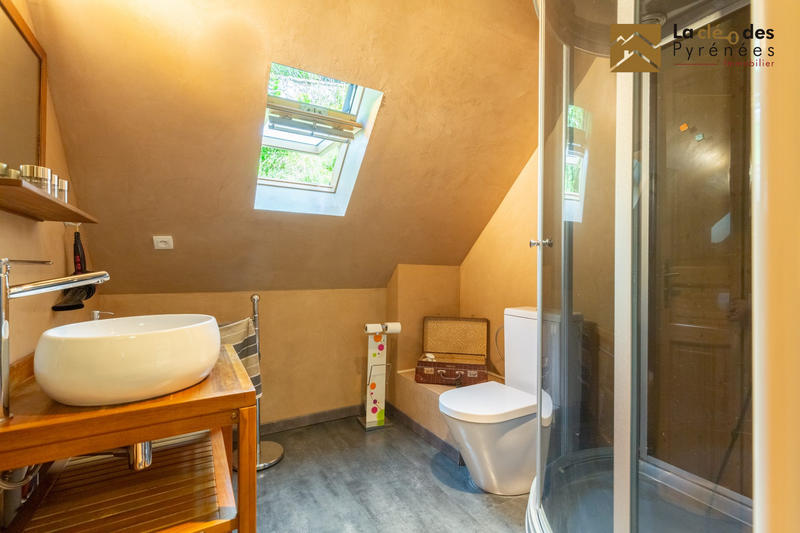 Maison ancienne - 194 m² - 7 pièces