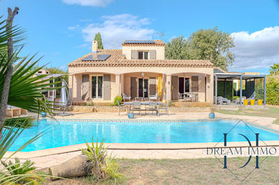 Maison - 142 m² - 5 pièces