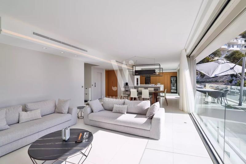 Villa - 330 m² - 10 pièces