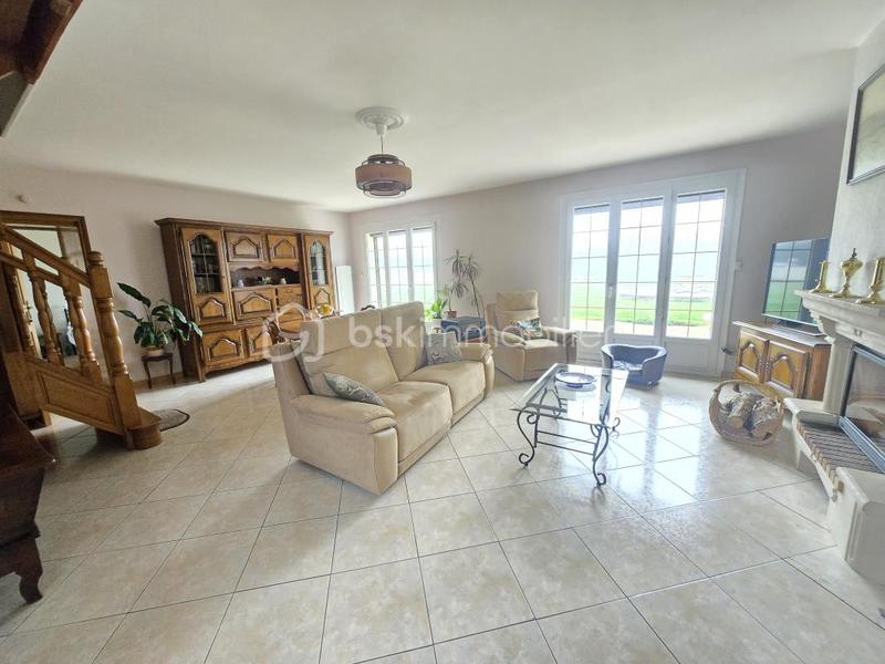 Pavillon - 217 m² - 7 pièces