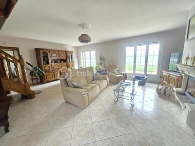 Pavillon - 217 m² - 7 pièces