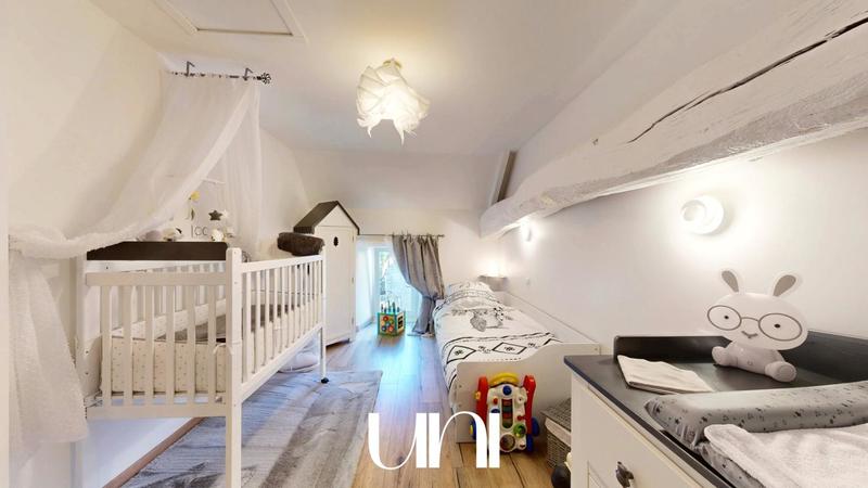 Maison - 500 m² - 13 pièces