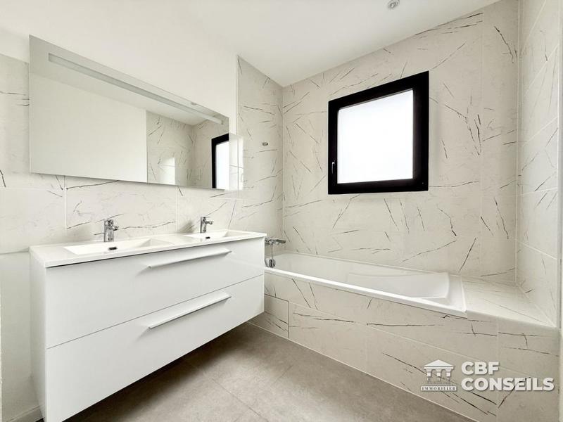 Maison - 125 m² - 6 pièces