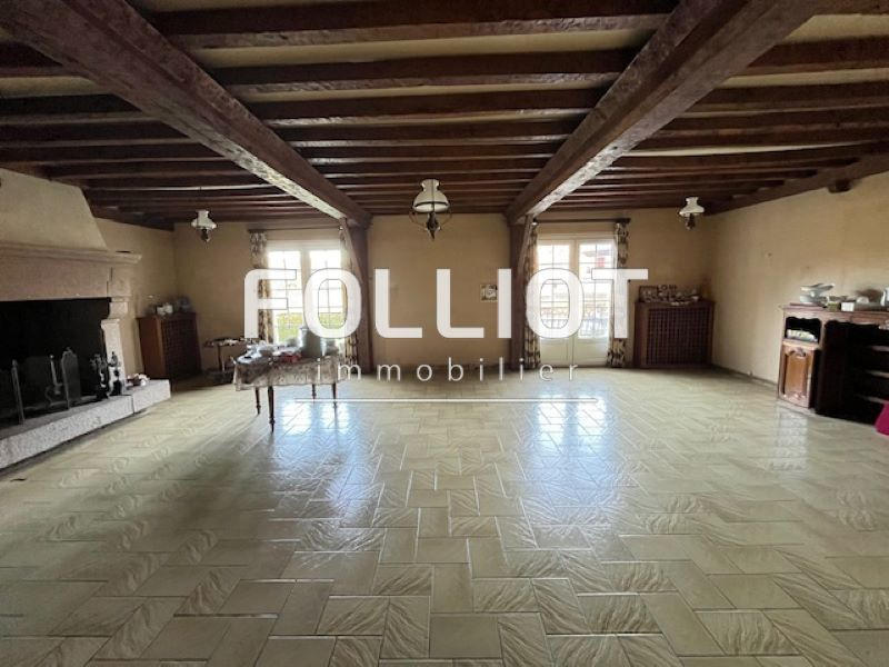 Maison - 225 m² - 6 pièces