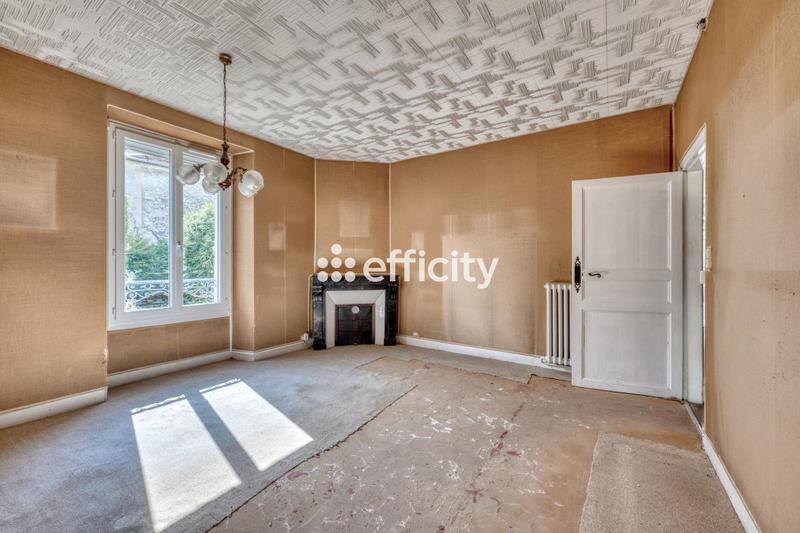 Pavillon - 180 m² - 8 pièces