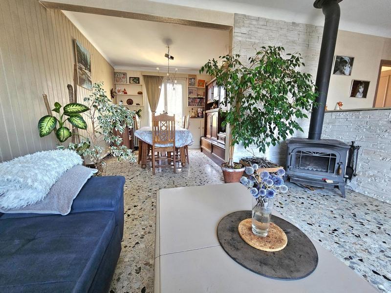 Maison - 80 m² - 5 pièces