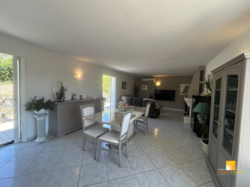 Maison - 176 m² - 6 pièces