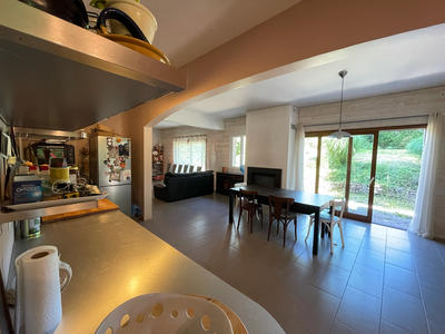 Maison - 225 m² - 10 pièces