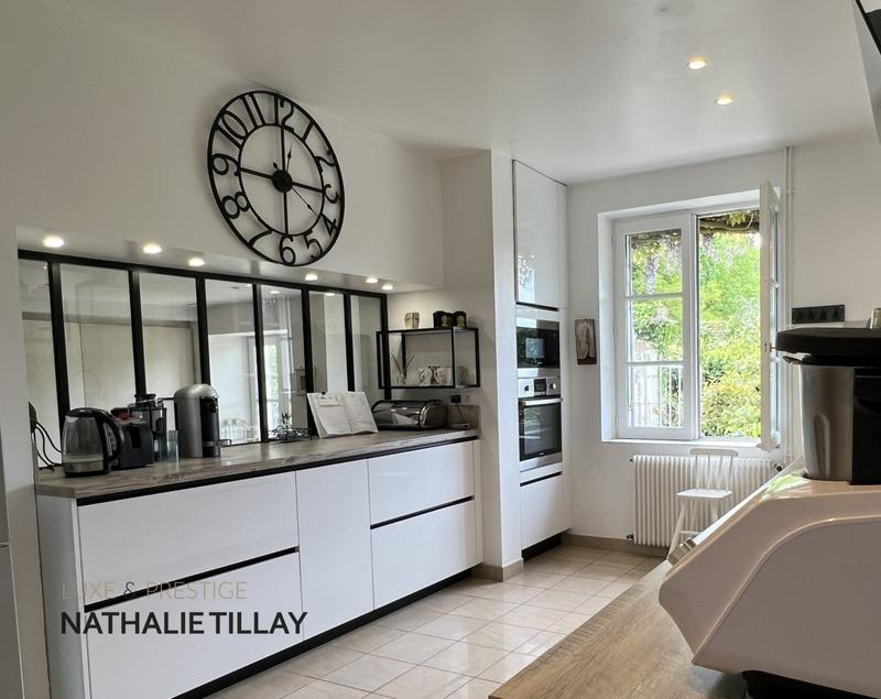 Propriété - 490 m² - 12 pièces