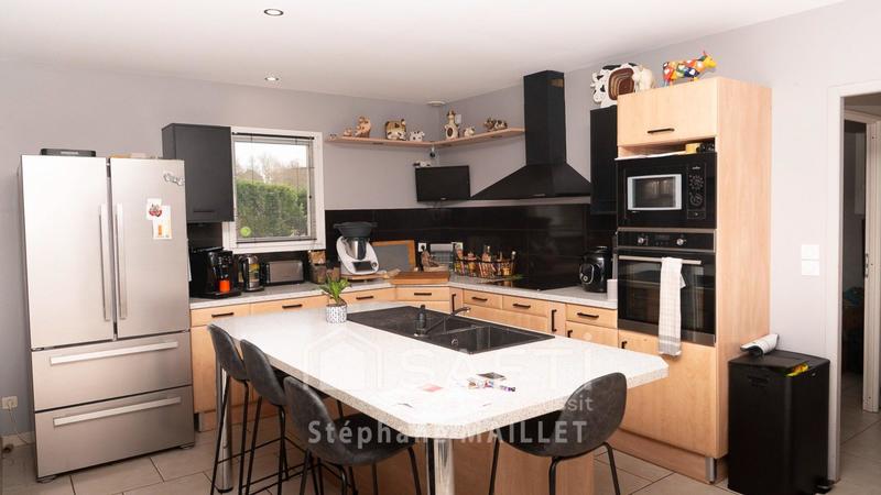 Maison - 172 m² - 7 pièces