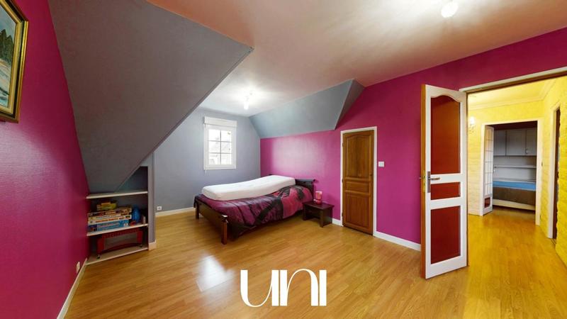 Maison - 192 m² - 8 pièces