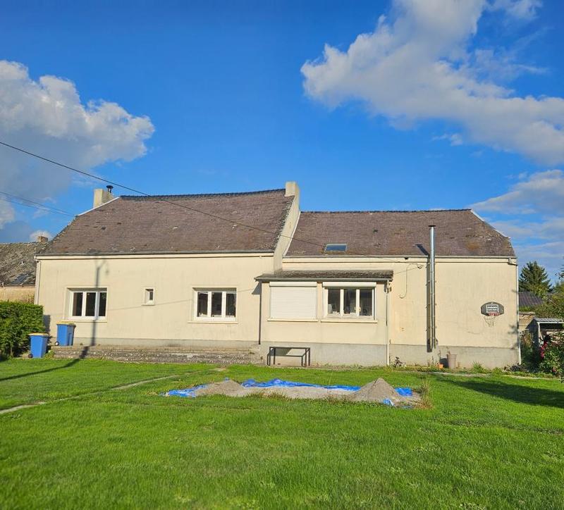 Maison - 240 m² - 8 pièces