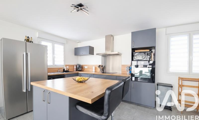 Maison - 91 m² - 4 pièces