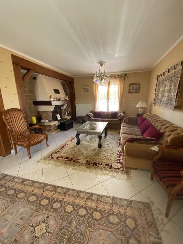 Maison - 220 m² - 9 pièces