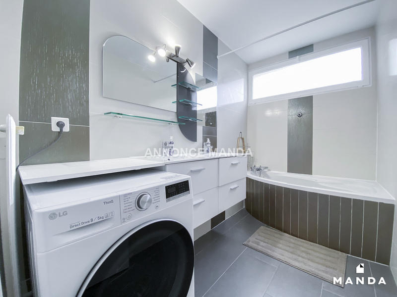 Chambre - 14 m² - 6 pièces