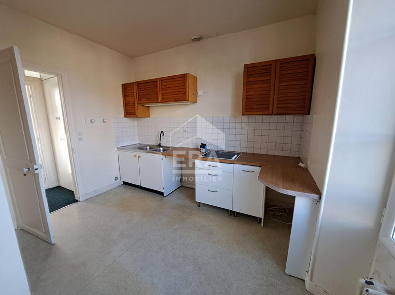 Bureau - 146 m² - 6 pièces