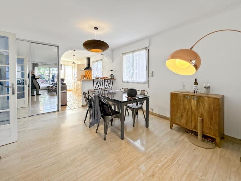 Appartement - 81 m² - 3 pièces