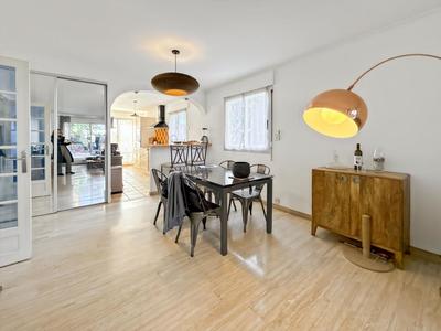 Appartement - 81 m² - 3 pièces