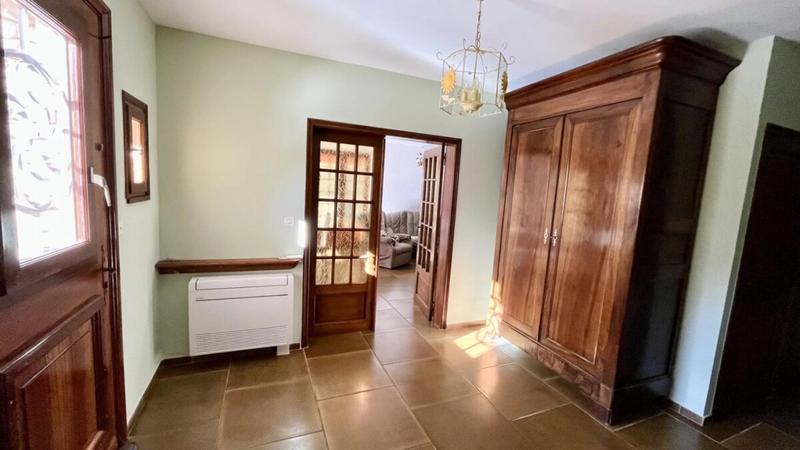 Maison - 185 m² - 5 pièces