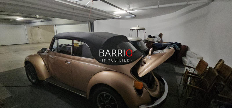 Parking / Garage - 55 m²